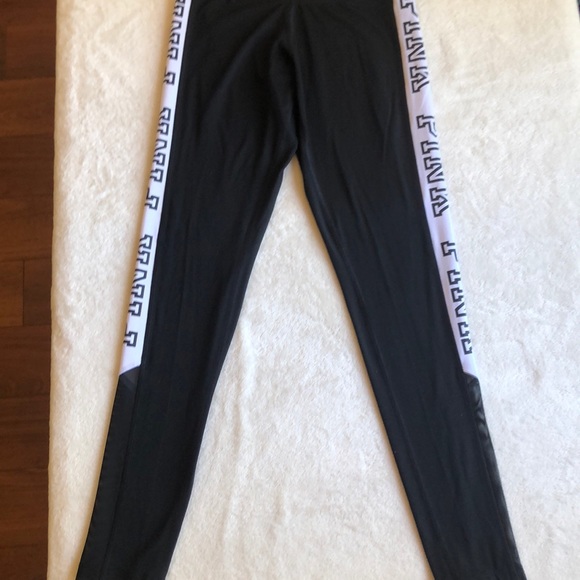 PINK VS Ultimate leggings size S - Picture 2 of 9